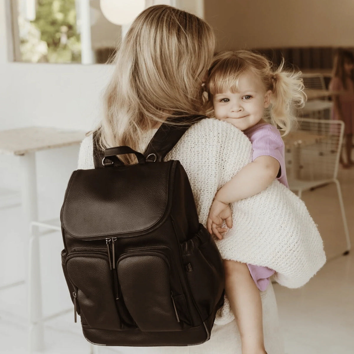 OiOi Nappy Backpack Genuine Leather - Jet Black
