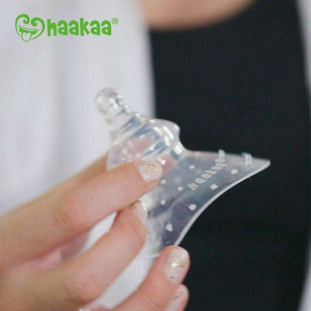 Haakaa Breastfeeding Nipple Shield - Round Orthodontic - Round - NURSING &amp; FEEDING - BREAST FEEDING AIDS/STORAGE