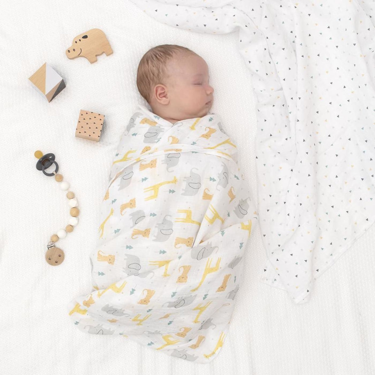 Living Textiles Little Dreamer Muslin Collection Swaddle &amp; Pram Pegs - Animal Parade - NURSERY &amp; BEDTIME - SWADDLES/WRAPS