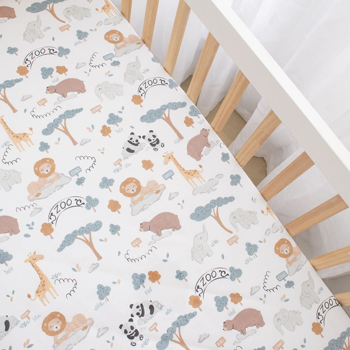 Lolli Living Cot Fitted Sheet - Day at the Zoo - Day at the Zoo - NURSERY &amp; BEDTIME - COT MANCHESTER