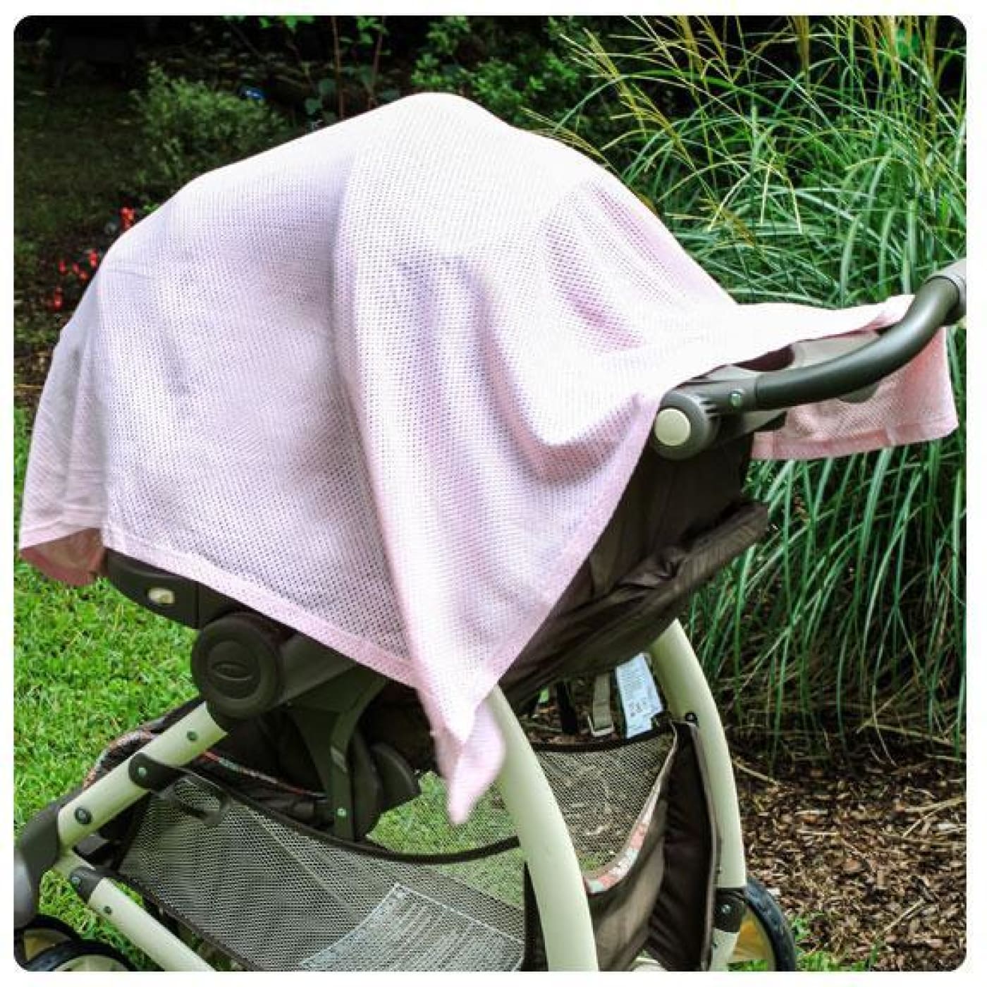 Woombie Old Fashioned Air Wrap - Light Lilac - 120x120cm / Light Lilac - NURSERY & BEDTIME - SWADDLES/WRAPS